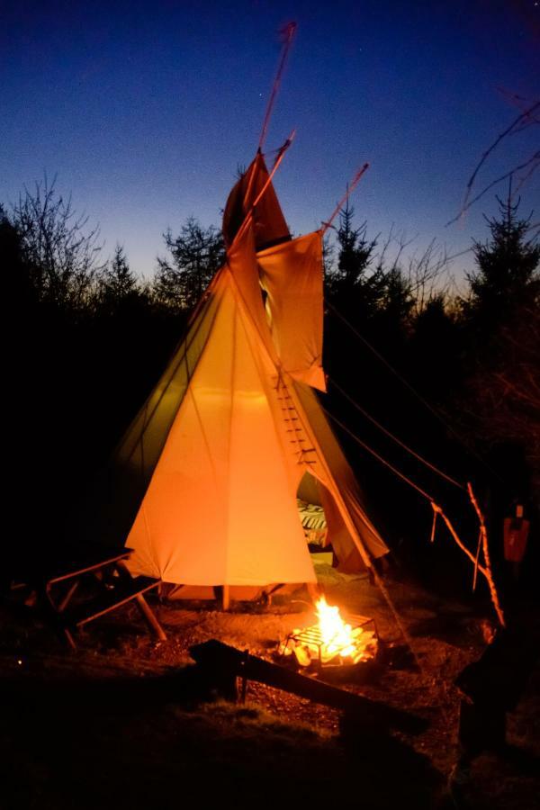 Larkhill Tipis And Yurts