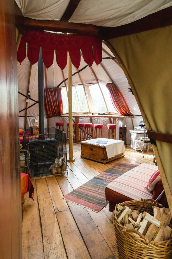 Larkhill Tipis And Yurts Tente de luxe
